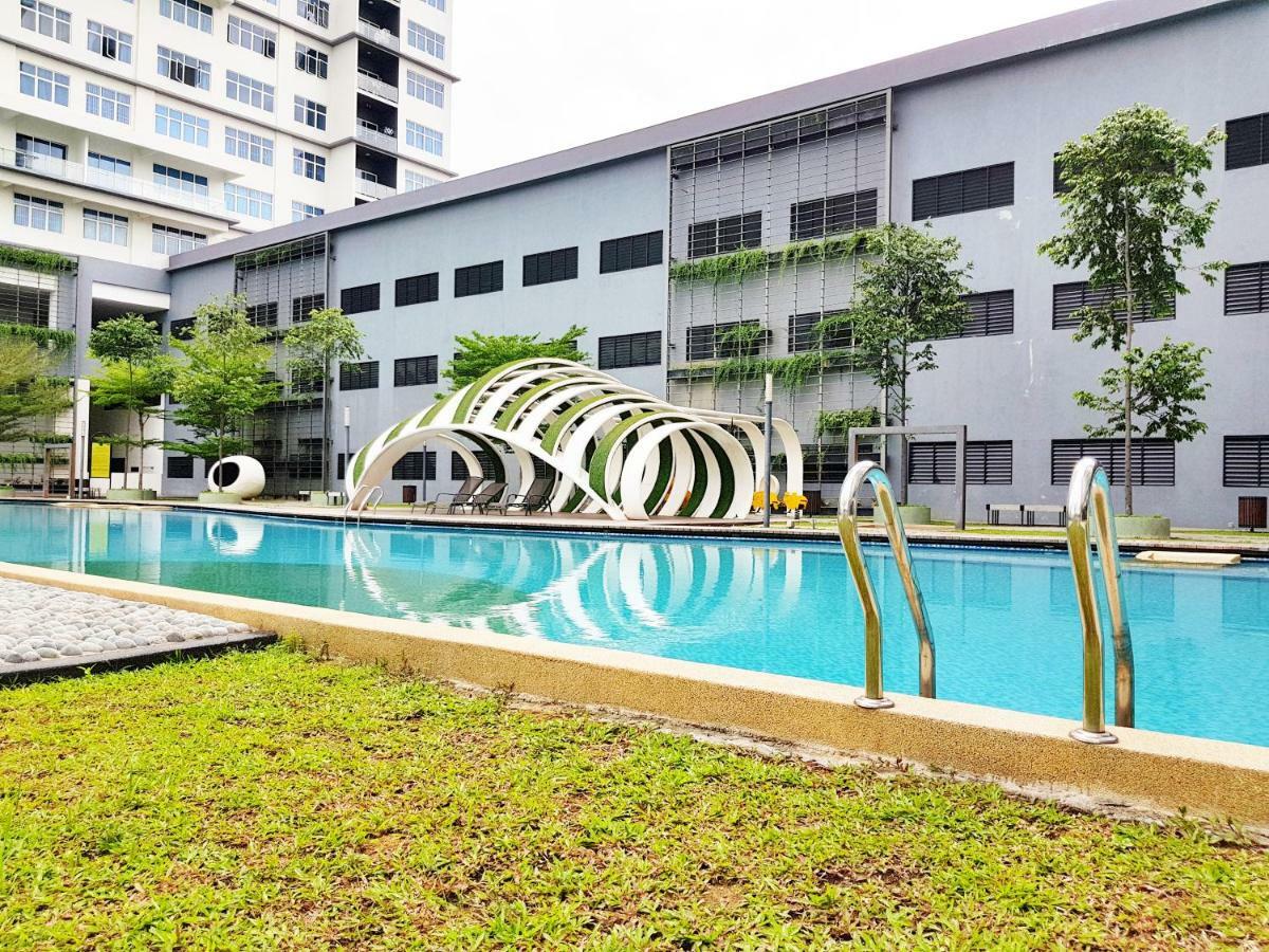 No.2 The Loft @Puchong Skypod Residence Екстер'єр фото